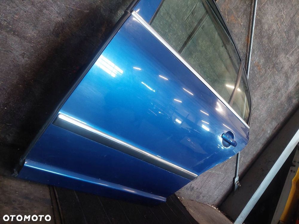 DRZWI KOMPLETNE LEWY TYŁ SKODA SUPERB I 9461 - 3