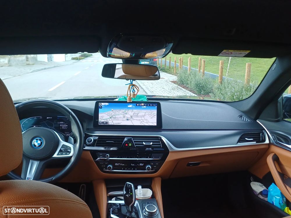 BMW 530 e - 4