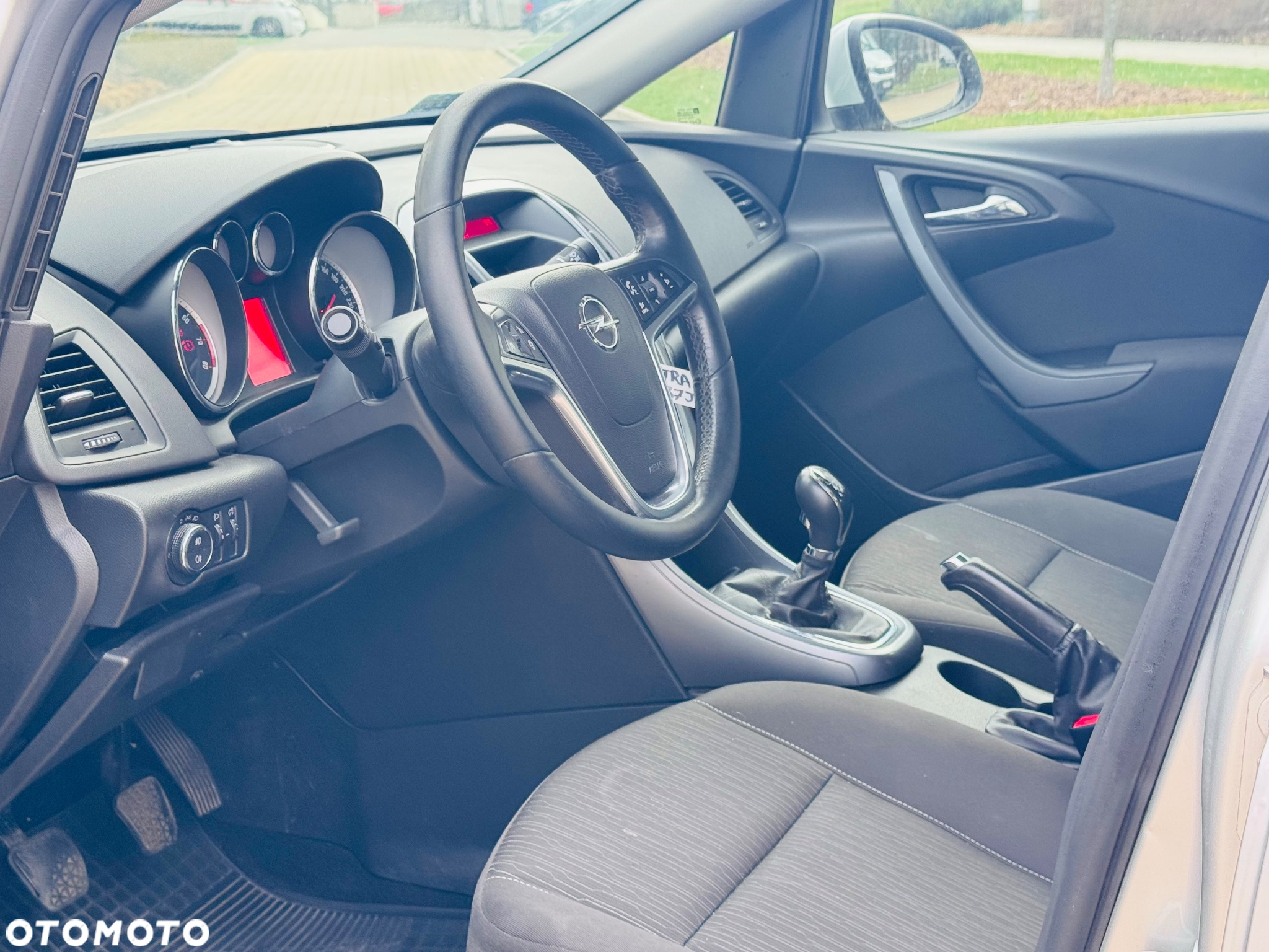 Opel Astra IV 1.4 T Business S&S - 27