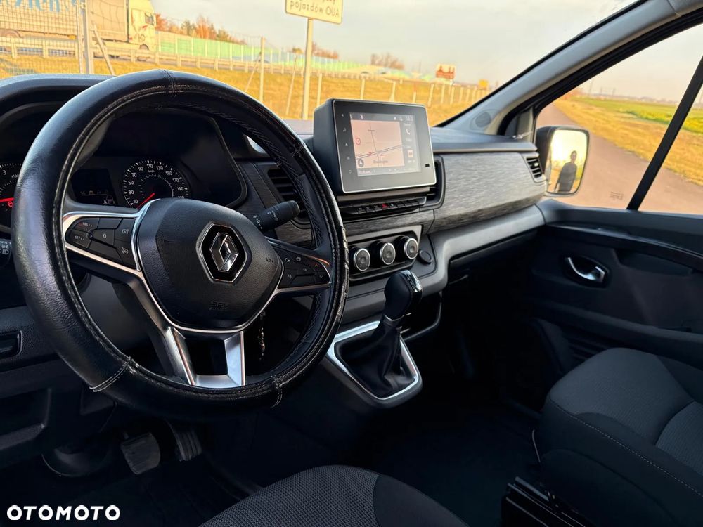 Renault Trafic - 10