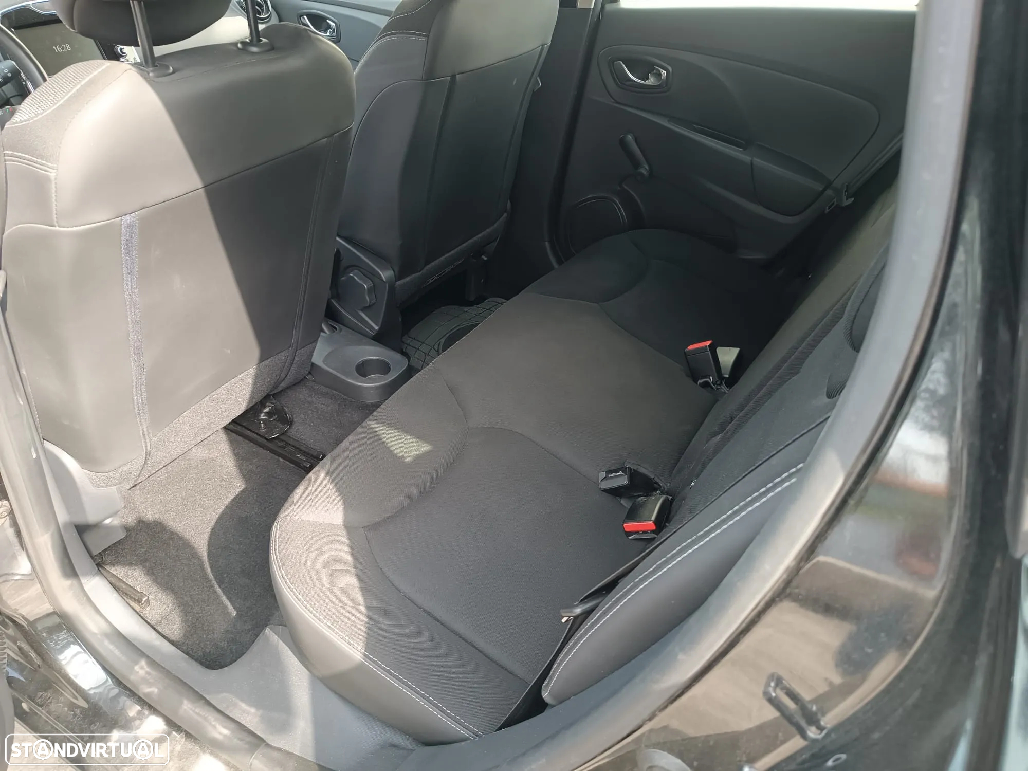 Renault Clio Sport Tourer 0.9 TCe Limited - 11