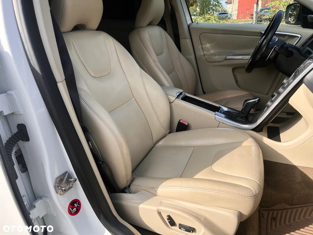 Volvo XC 60 T6 AWD Edition Pro - 6