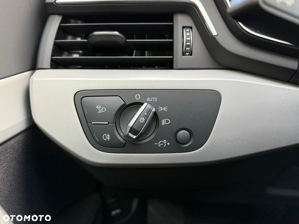Audi A4 Limousine - 20