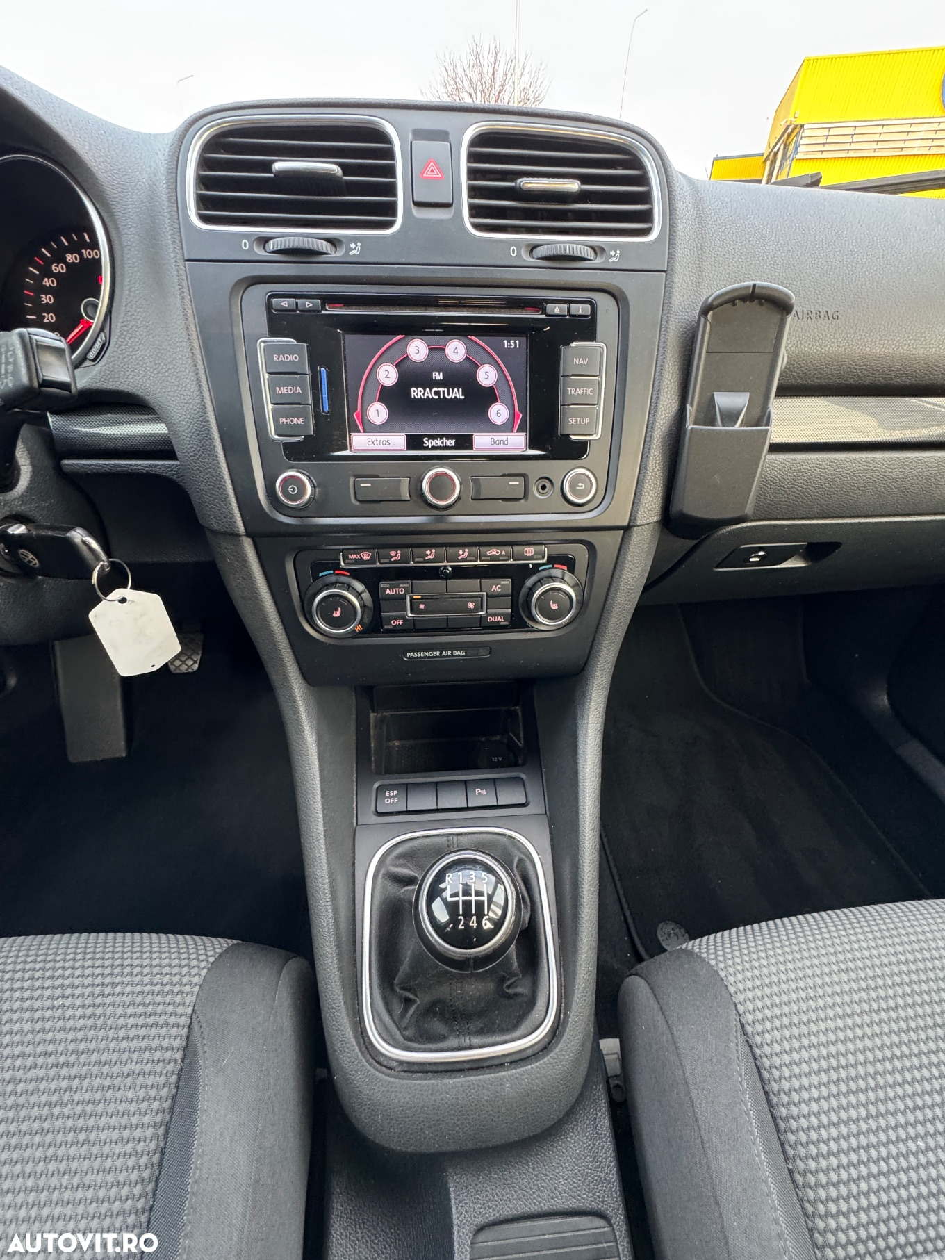 Volkswagen Golf 2.0 TDI Comfortline - 12