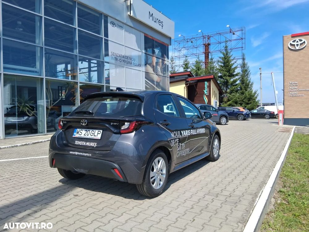 Toyota Yaris 1.5 VVT-i HSD Active - 2