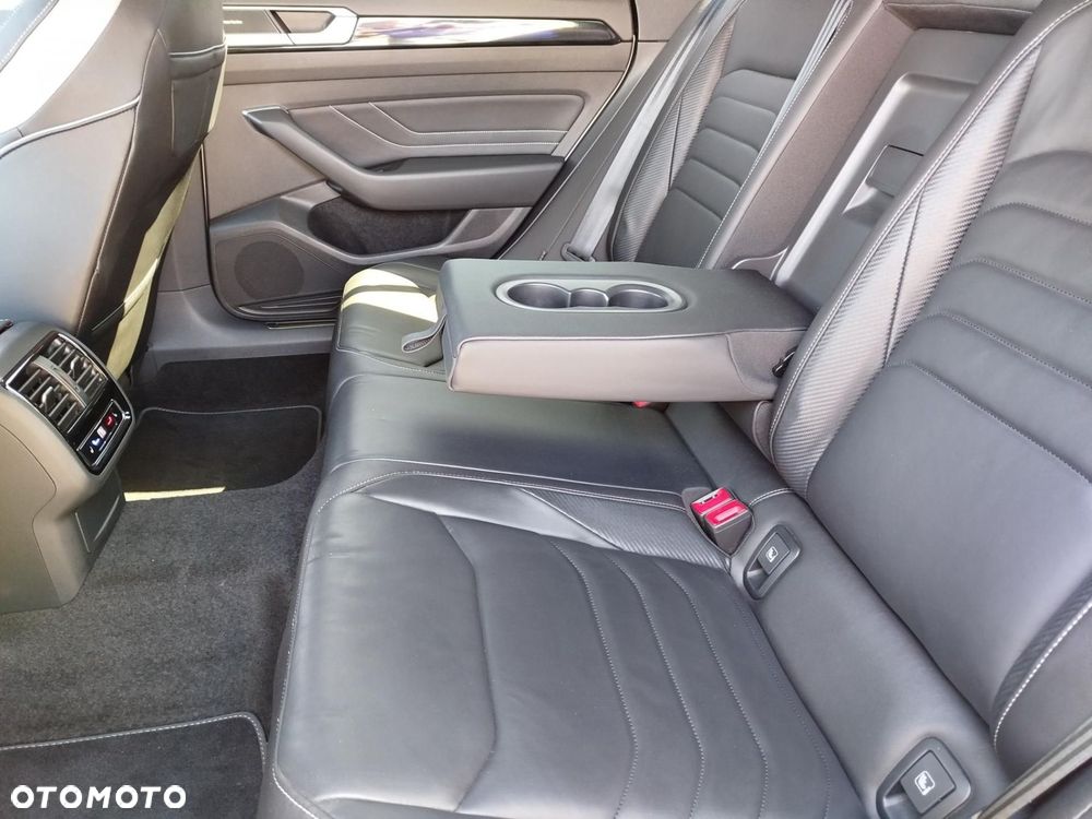 Volkswagen Arteon 2.0 TDI SCR 4Motion DSG R-Line - 9