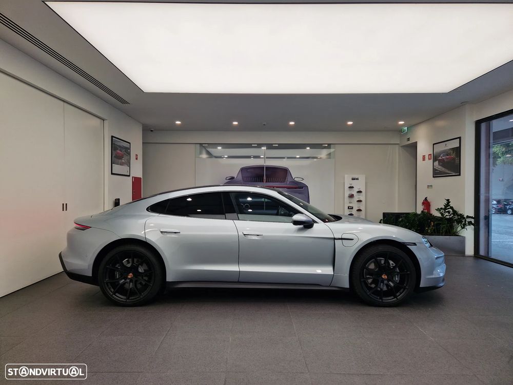 Porsche Taycan Standard - 8