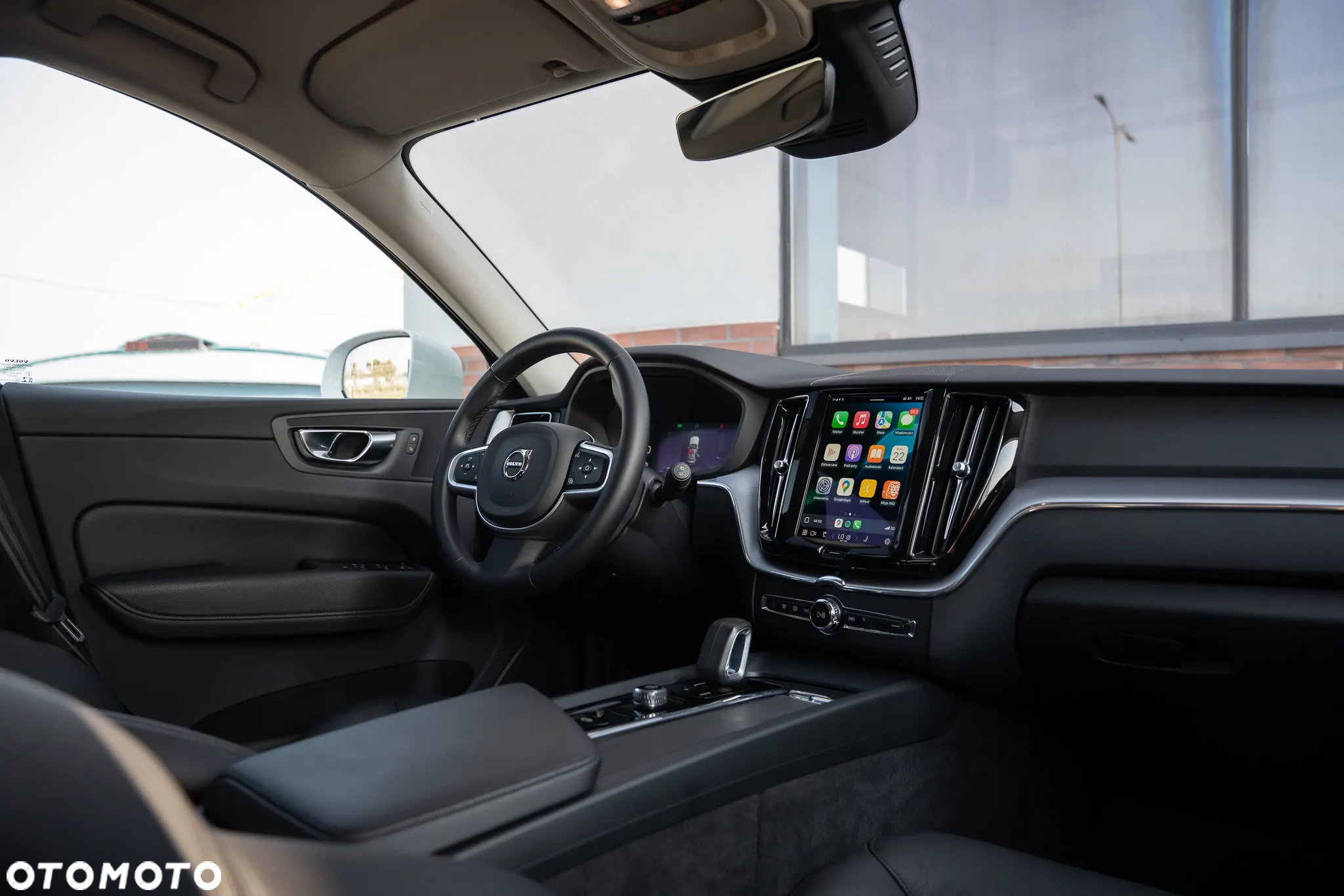 Volvo XC 60 B4 D AWD Geartronic Momentum Pro - 28