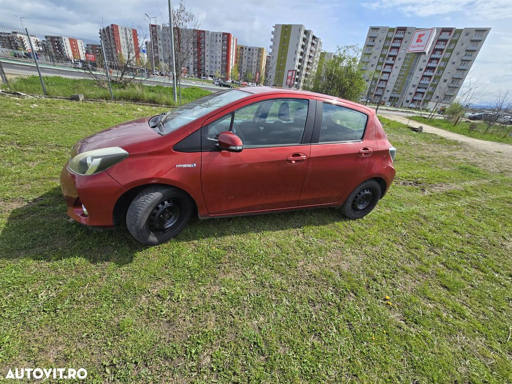 Toyota Yaris 1.5 VVT-i HSD Luna - 3