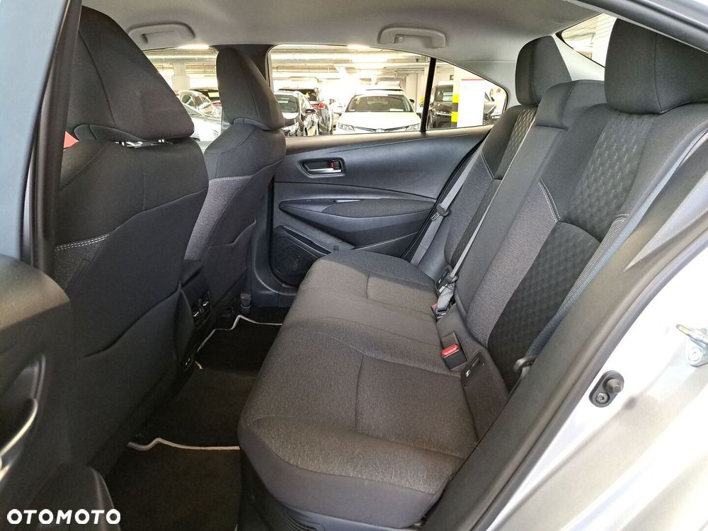 Toyota Corolla 1.8 Hybrid Comfort - 13