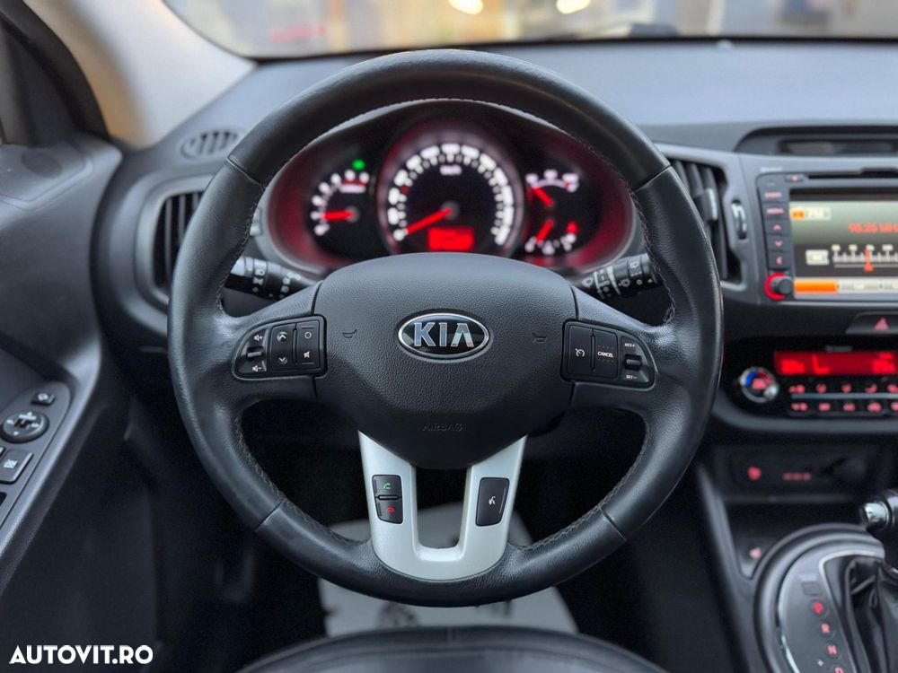 Kia Sportage 2.0 CRDI 4WD Automatik Spirit - 13