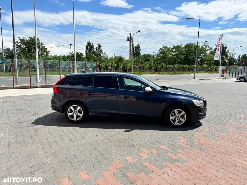 Volvo V60 DRIVe Start-Stop Basic - 3