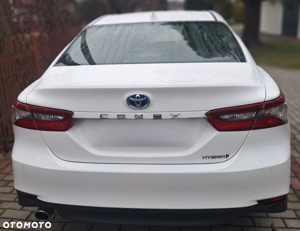 Toyota Camry 2.5 Hybrid Comfort CVT - 4