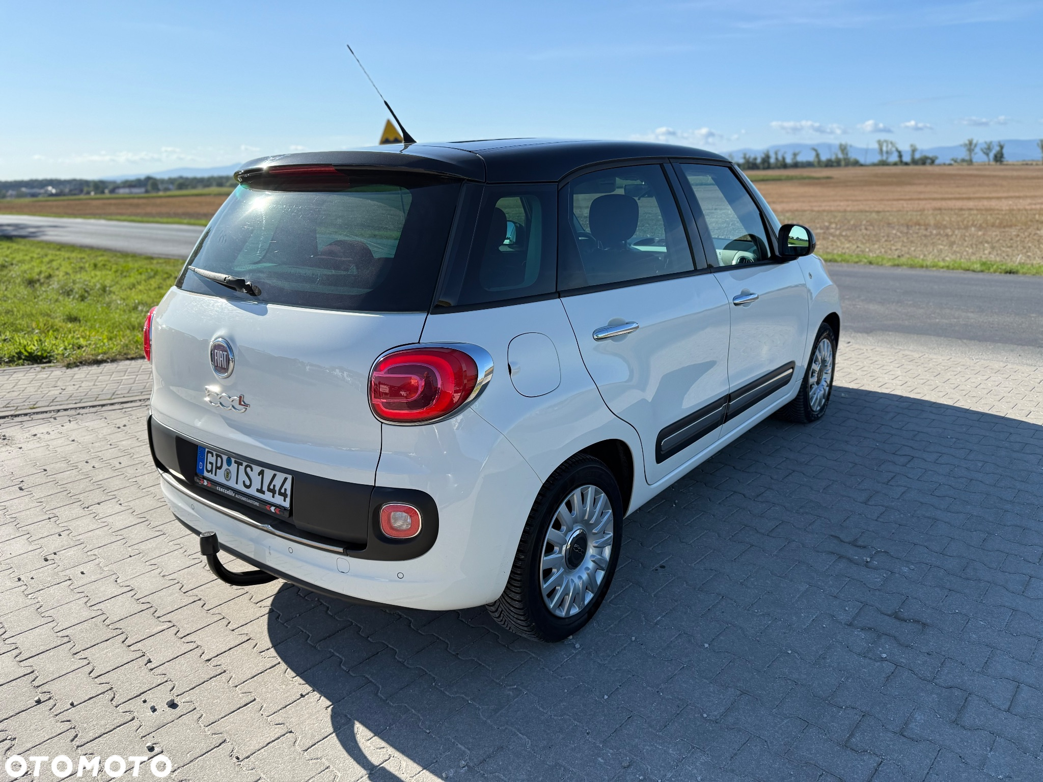 Fiat 500L 1.4 16V (RED) - 10