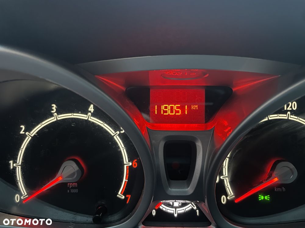 Ford Fiesta 1.4 Titanium - 17