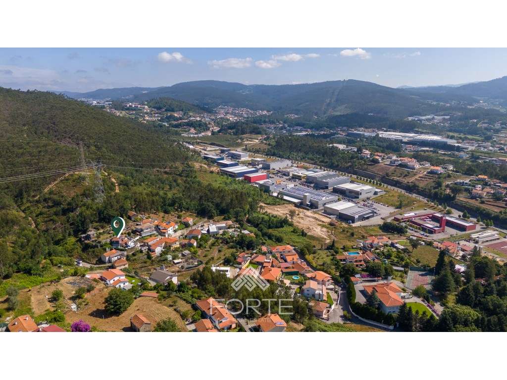 Moradia Independente T3 com Terreno e Excelentes Vistas - Grande imagem: 5/26
