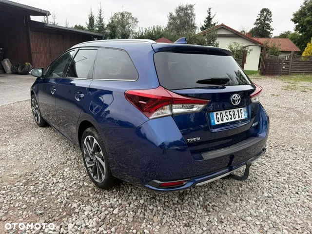 Toyota Auris 1.6 D-4D Design Edition - 12