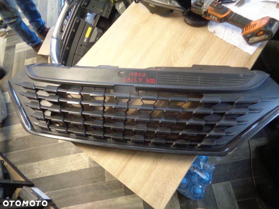 IVECO DAILY GRILL