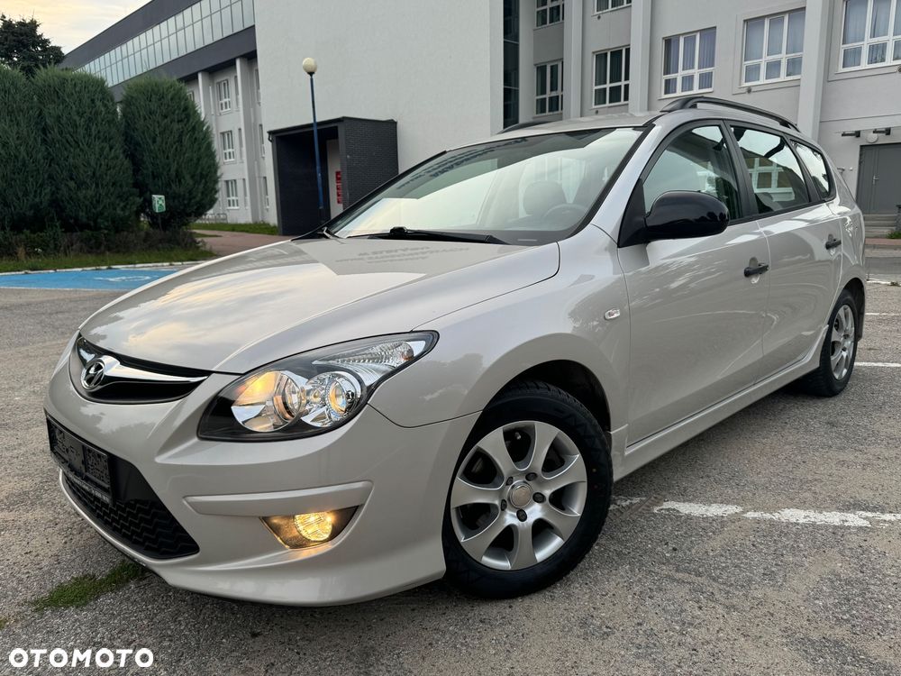 Hyundai i30 1.4 Team 08 - 9