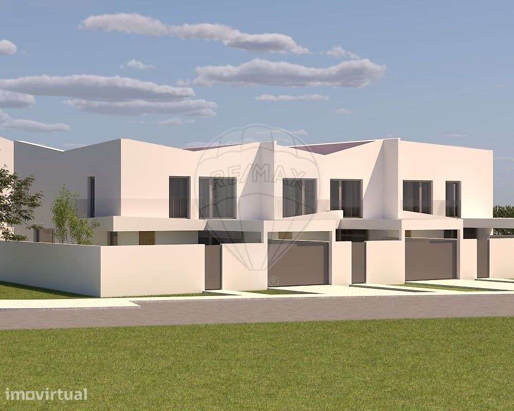 Moradia T4 para venda - Grande imagem: 2/23