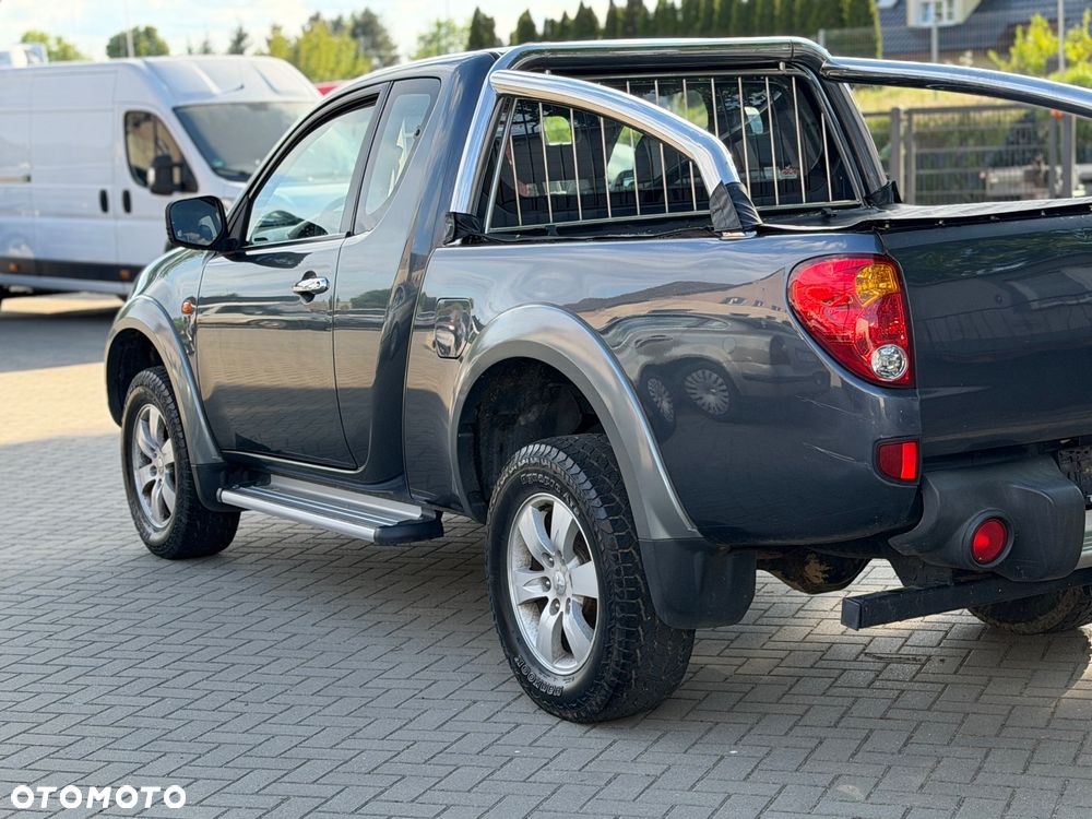 Mitsubishi L200 Pick Up 4x4 Intense Club Cab - 6