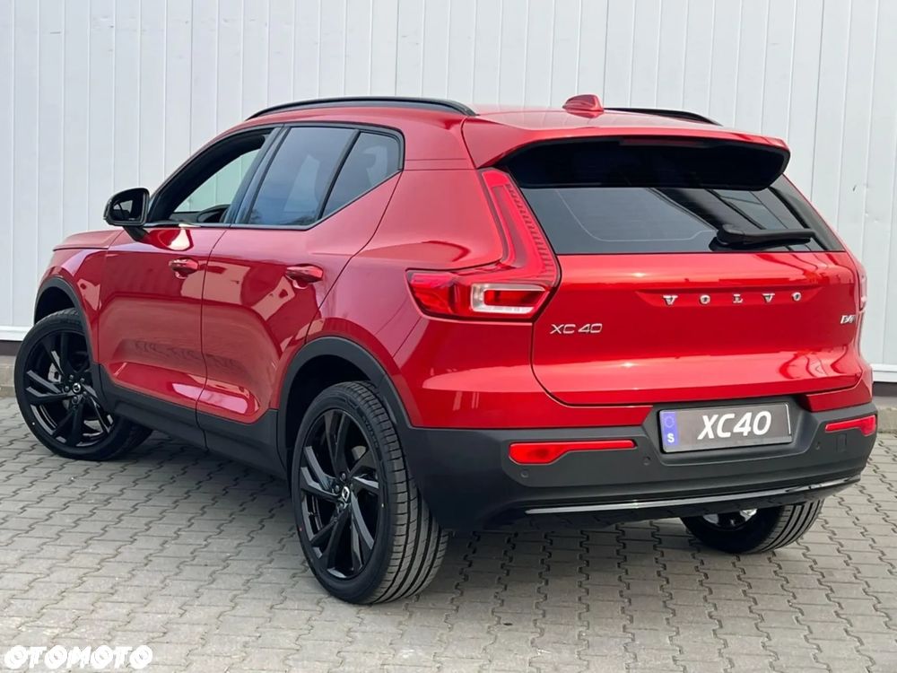 Volvo XC 40 B4 AWD Ultimate Dark - 5