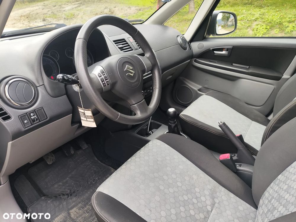 Suzuki SX4 1.6 Premium 4WD - 14