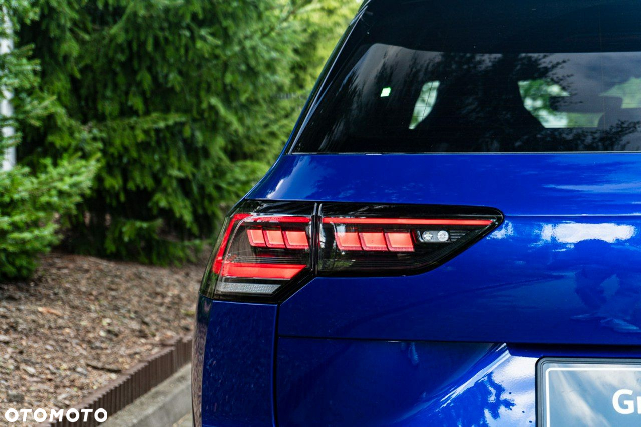 Volkswagen Golf - 10