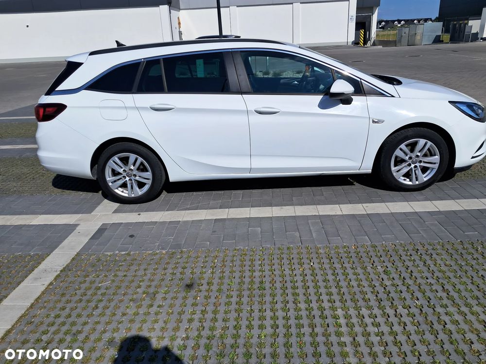 Opel Astra 1.6 D (CDTI) Dynamic - 5