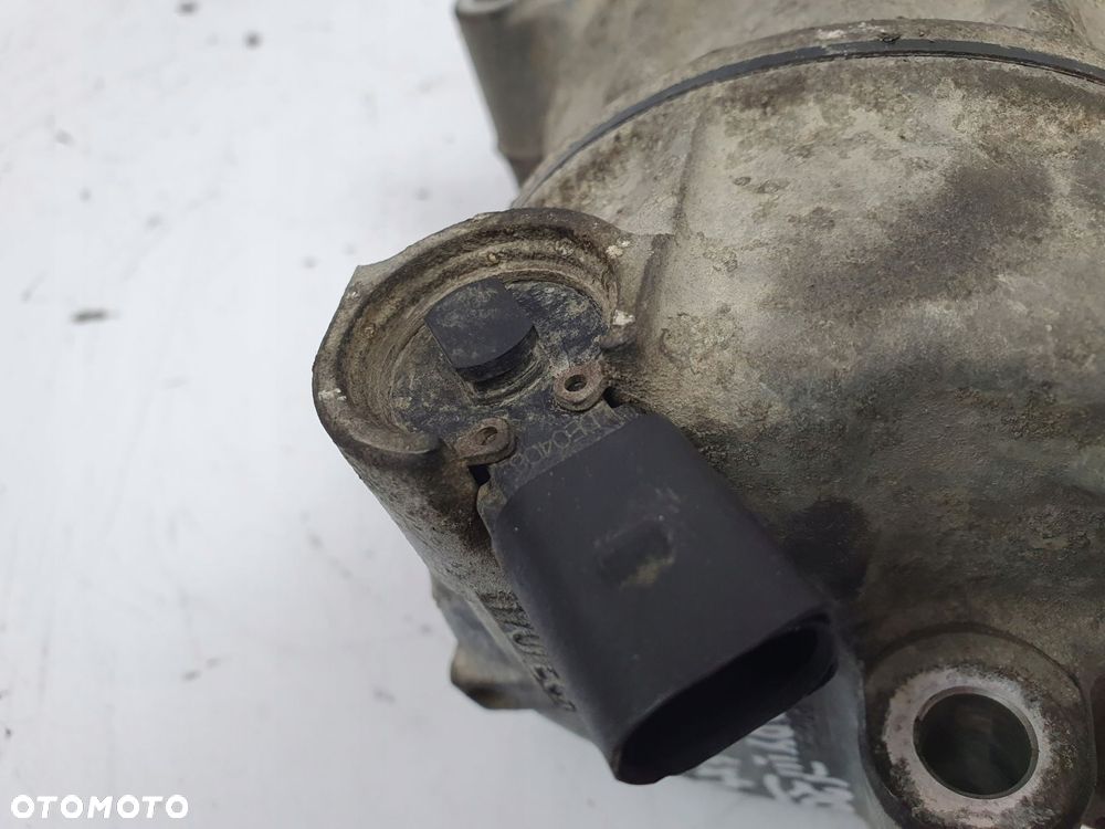 SPRĘŻARKA KLIMATYZACJI VW Caddy III 2.0 TDI 4Motion 5N0820803C SY3 - 8