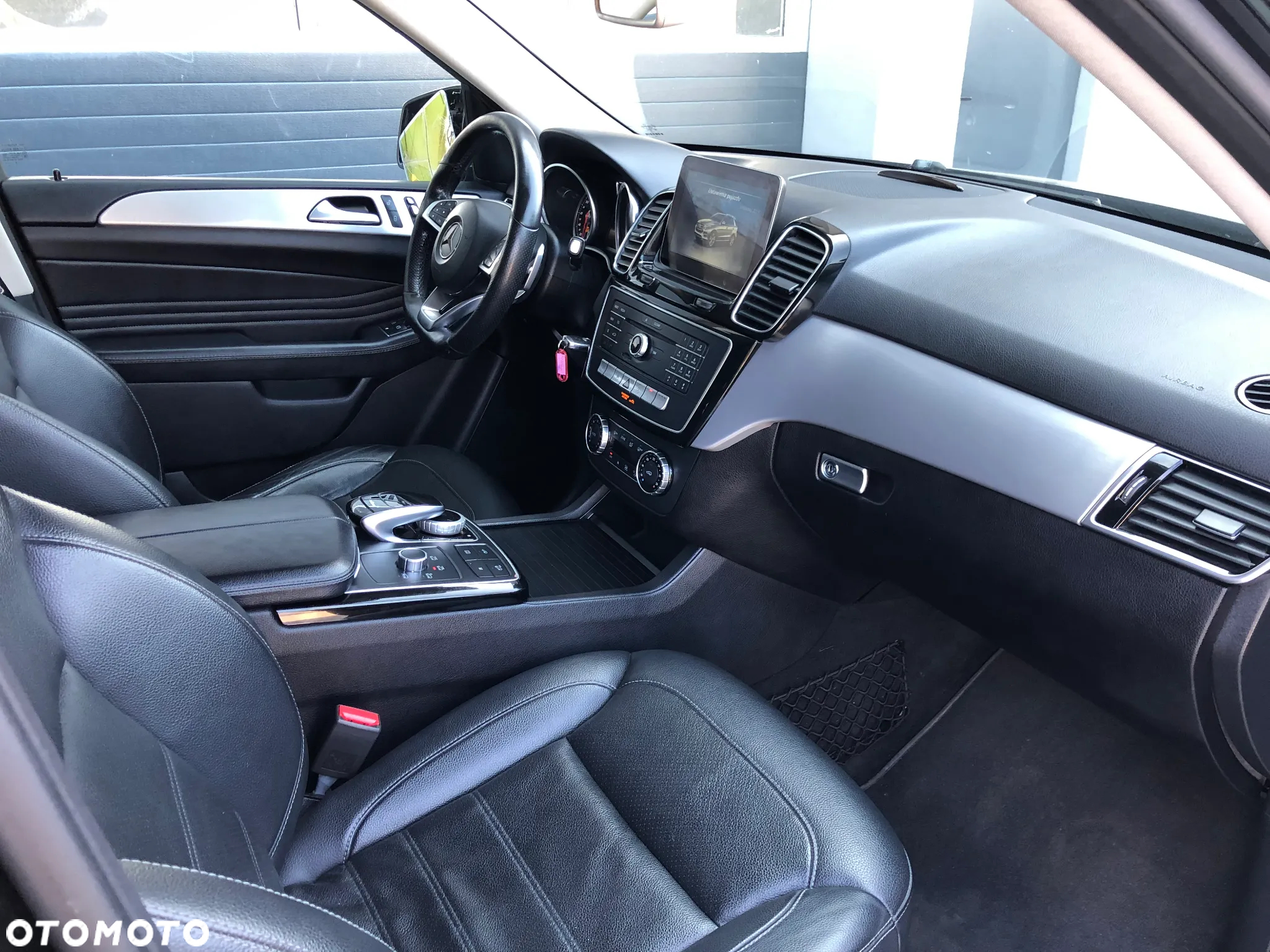 Mercedes-Benz GLE 350 d 4-Matic - 13