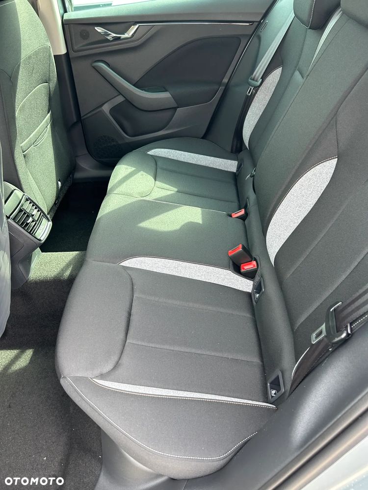 Skoda Kamiq 1.5 TSI Drive DSG - 9