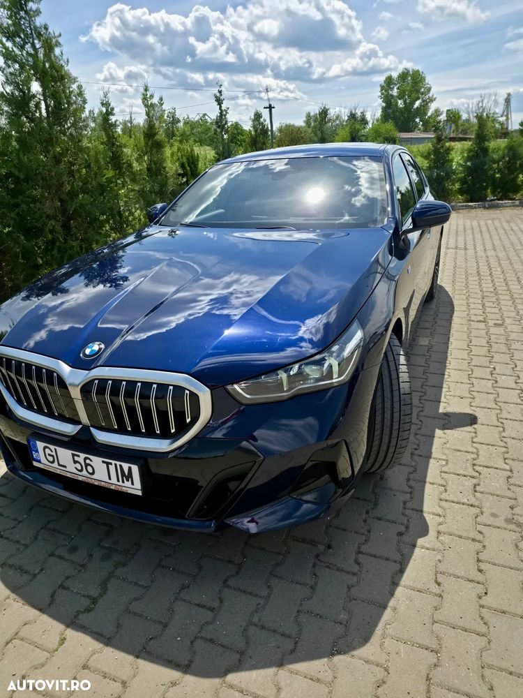 BMW Seria 5 520i AT MHEV - 4