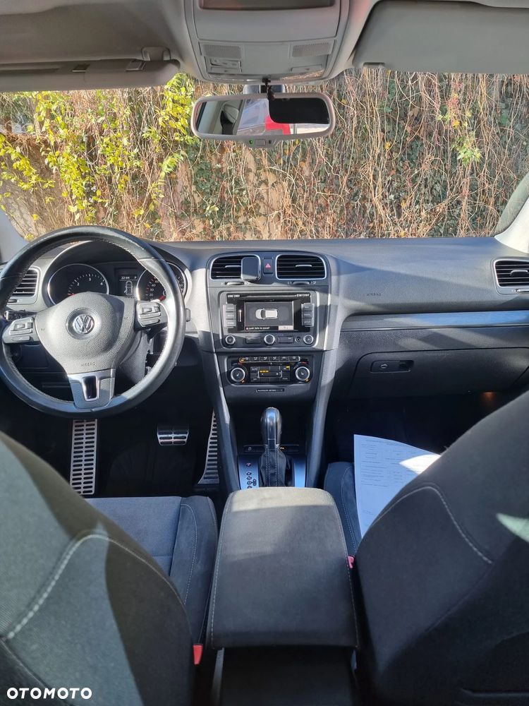 Volkswagen Golf 1.6 TDI DPF DSG Style - 17
