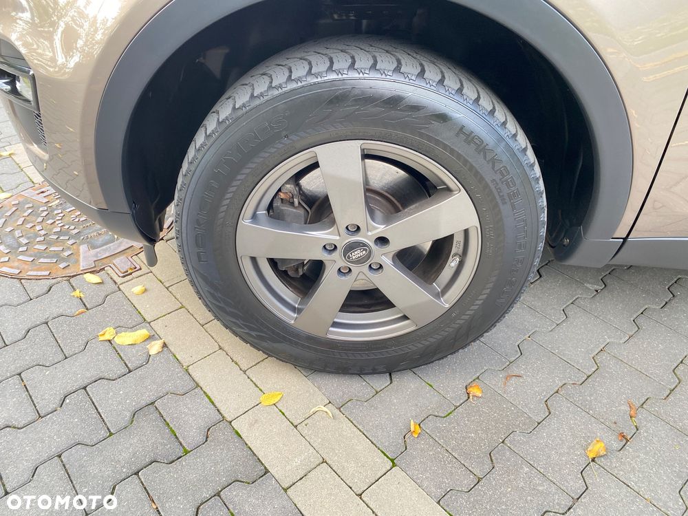 Land Rover Discovery Sport 2.0 TD4 HSE Luxury - 22