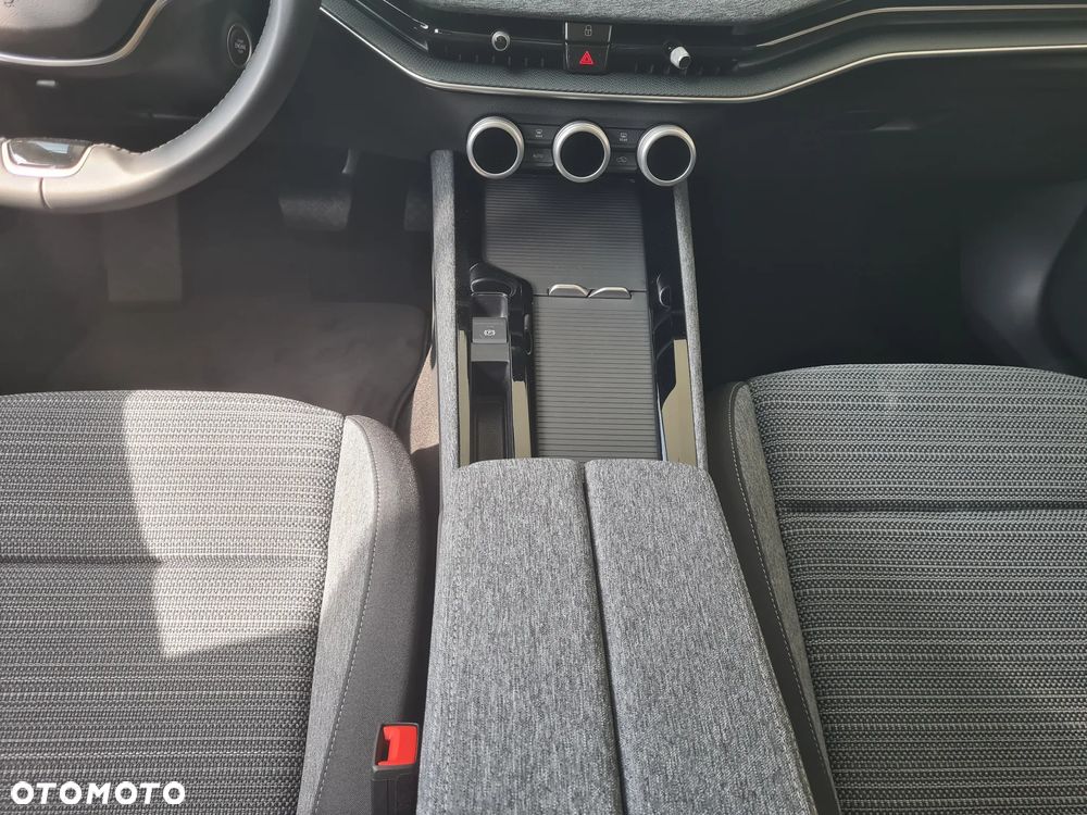 Skoda Superb 1.5 TSI Plug-in Hybrid Drive DSG - 18
