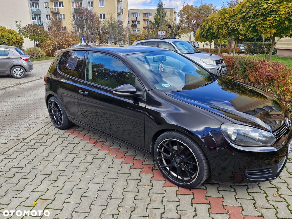 Volkswagen Golf 1.6 TDI DPF BlueMotion - 1