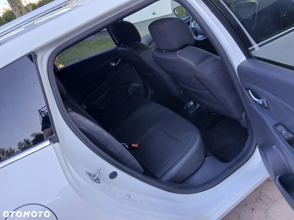 Renault Clio 0.9 TCe Limited - 11