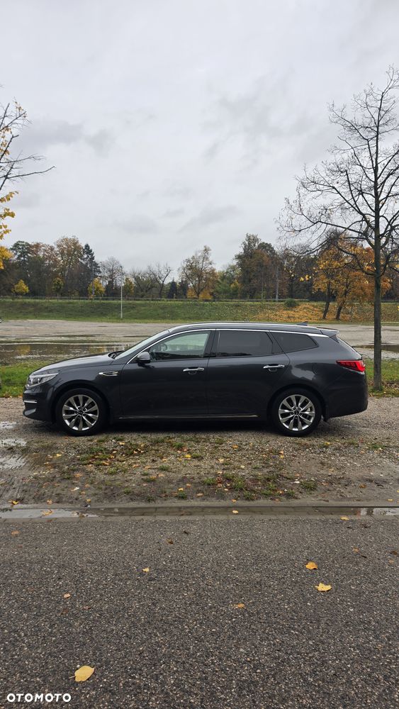 Kia Optima - 14