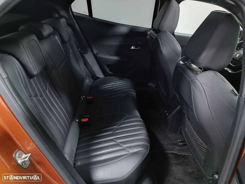 Peugeot 2008 PureTech 130 Stop&Start GT-Line Edition - 13