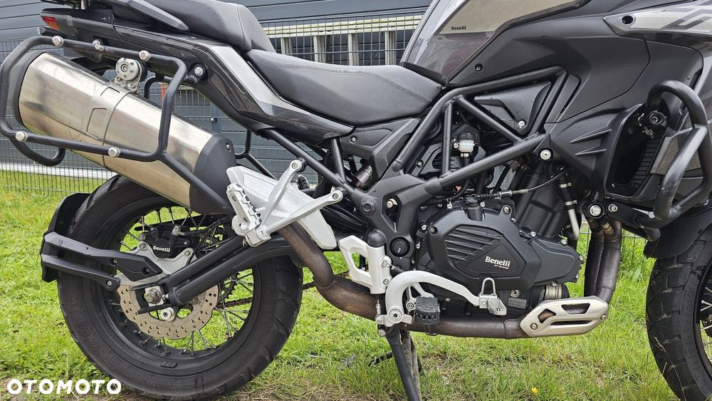 Benelli TRK 502X - 11