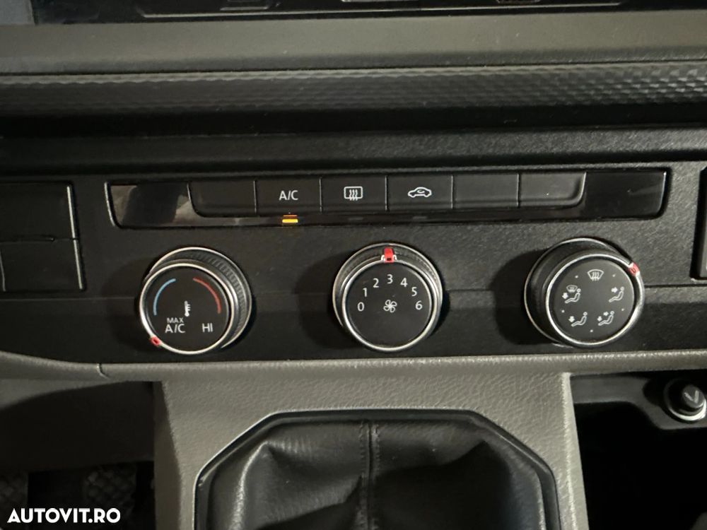 Volkswagen Transporter - 18