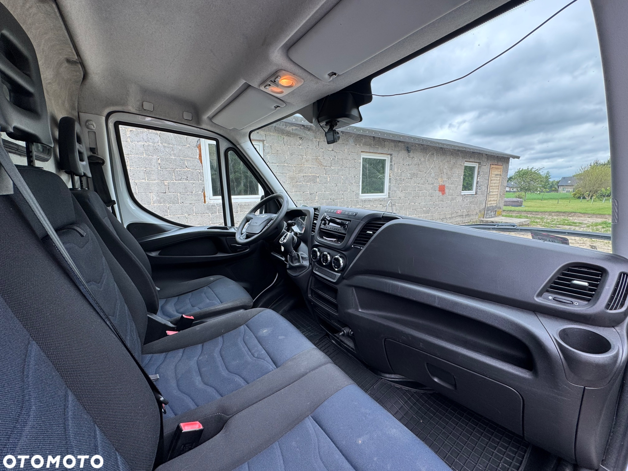Iveco 35s16 - 10