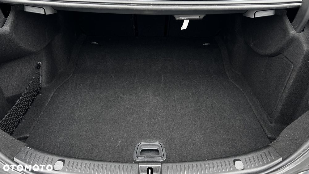 Mercedes-Benz Klasa E - 29