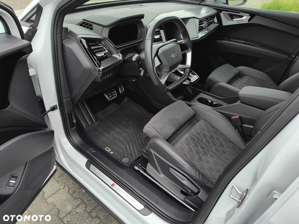 Audi Q4 e-tron - 10