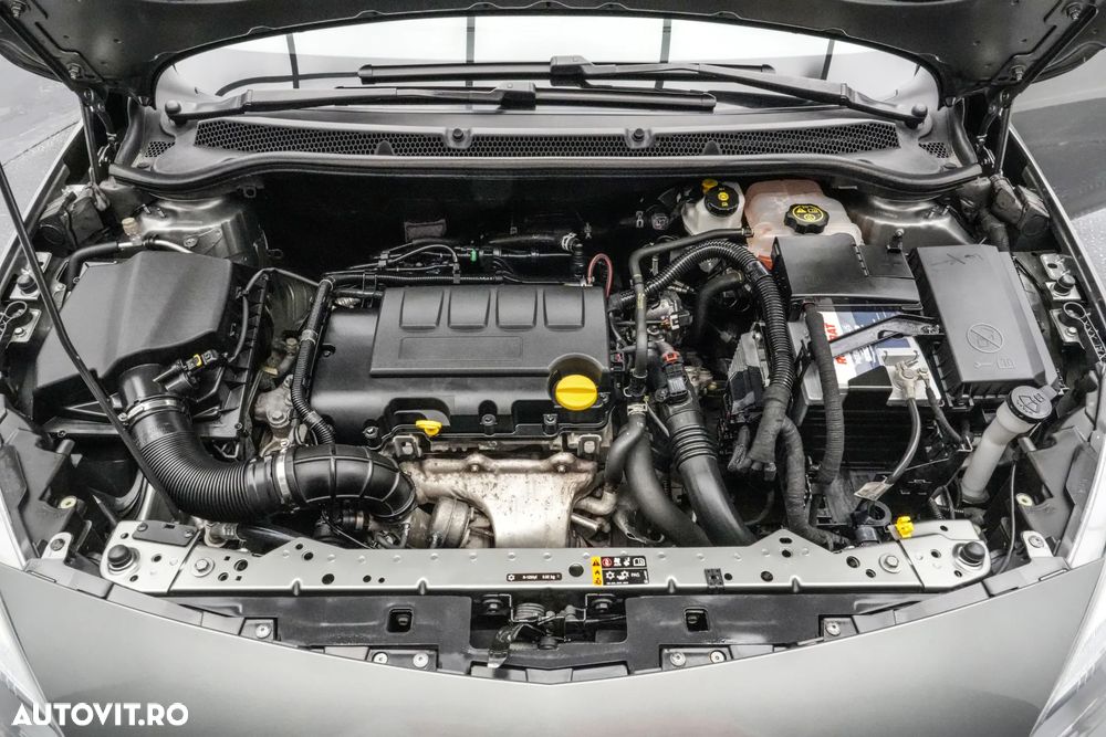 Opel Astra 1.4 Turbo ECOTEC Start/Stop Cosmo - 21