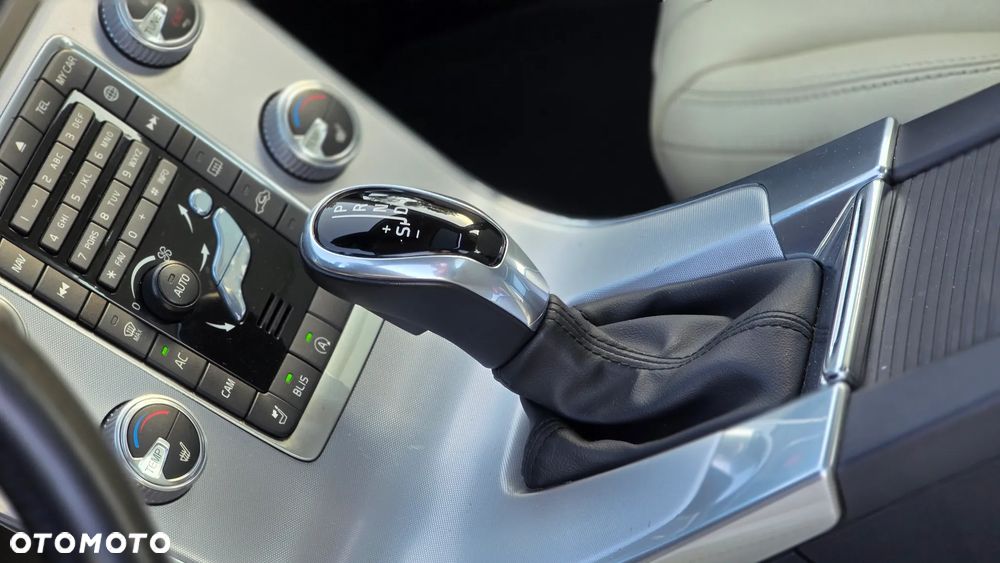 Volvo S60 T5 Drive-E Dynamic Edition (Momentum) - 22