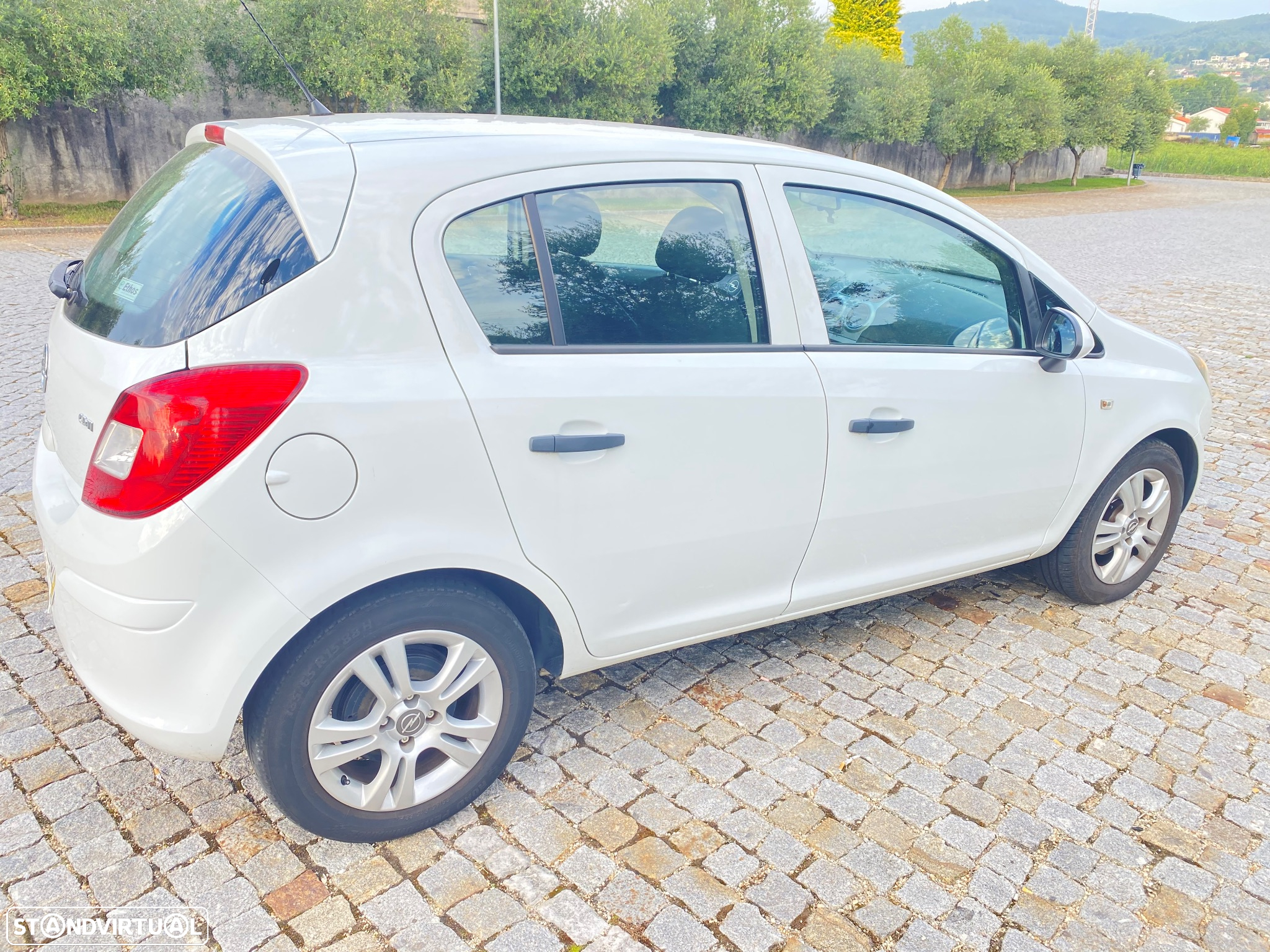 Opel Corsa 1.3 CDTi City - 4
