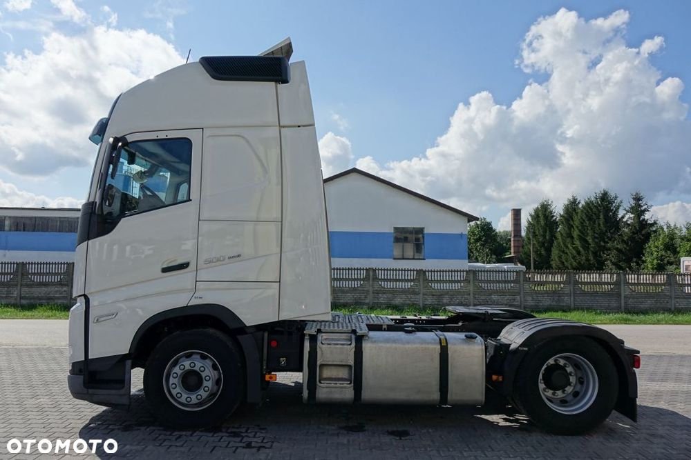 Volvo FH 500 EURO 6 / GLOBETROTTER XL / STANDARD / AUTOMAT / KLIMATYZACJA POSTOJOWA / LODÓWKA / NAVI / DWA ZBIORNIKI - 8