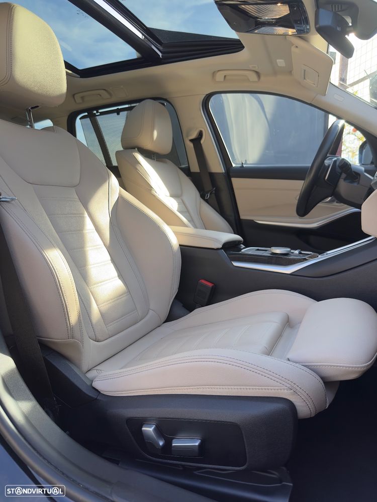 BMW 320 e Touring Aut. Luxury Line - 31